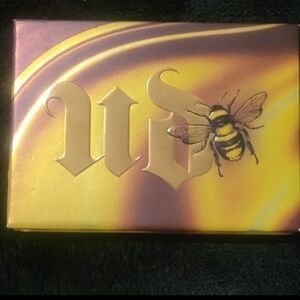 Urban Decay Golden Bee Eyeshadow Palette